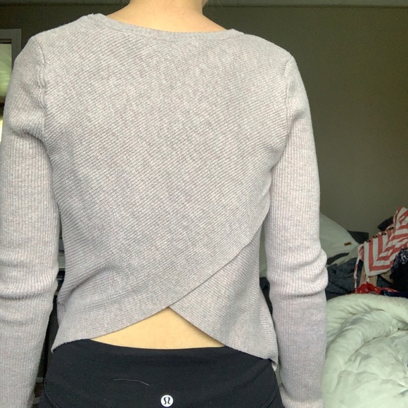 American Eagle Sweater - Picture 2 of 4